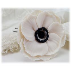 White Black Anemone Hair Pins