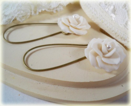 White or Ivory Pearl Gardenia Drop Earrings 2000 2400
