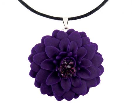 Large Chrysanthemum Choker Necklace