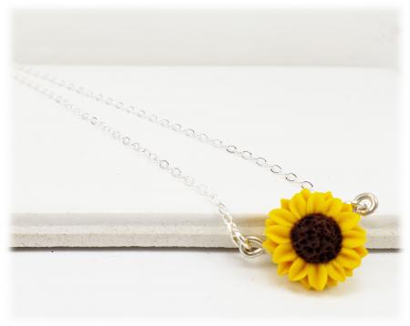 Tiny Sunflower Simple Necklace